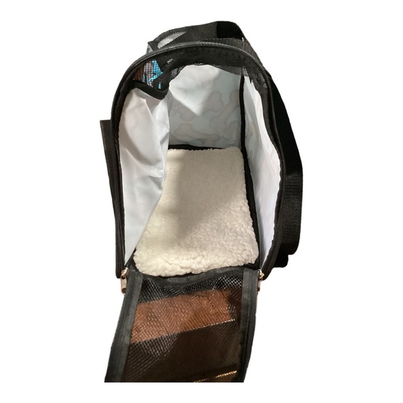 NWOT pet carrier holds up to 11 lbs. Blue - #381 - Picture 3 of 8